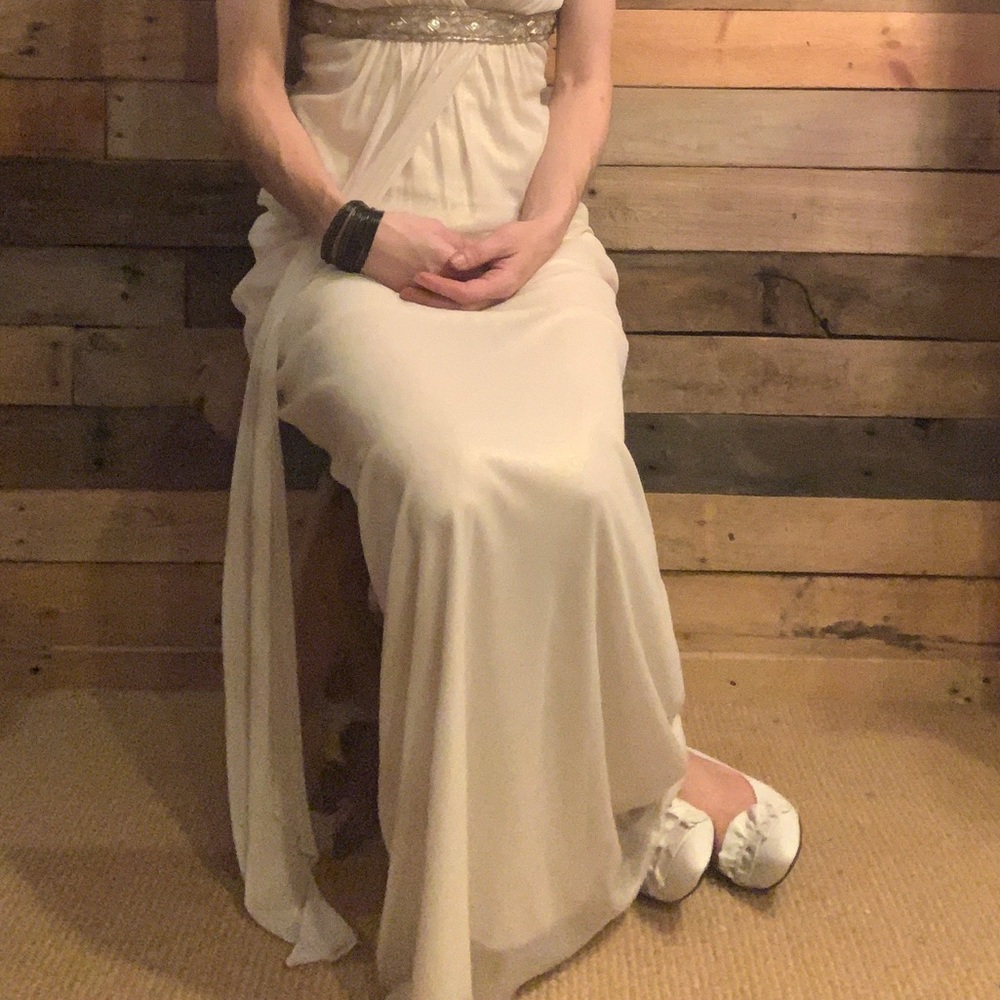 City Triangles Cream Gold Prom Dress - Picture 3 of 14